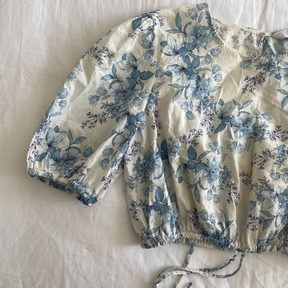 Intermix Blue Floral Puff Sleeve Crop (sz S) - Picture 4 of 7